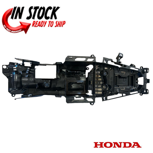 HONDA REAR FENDER B 2017-2024 CBR1000RR GENUINE OEM 80105-MKF-A20